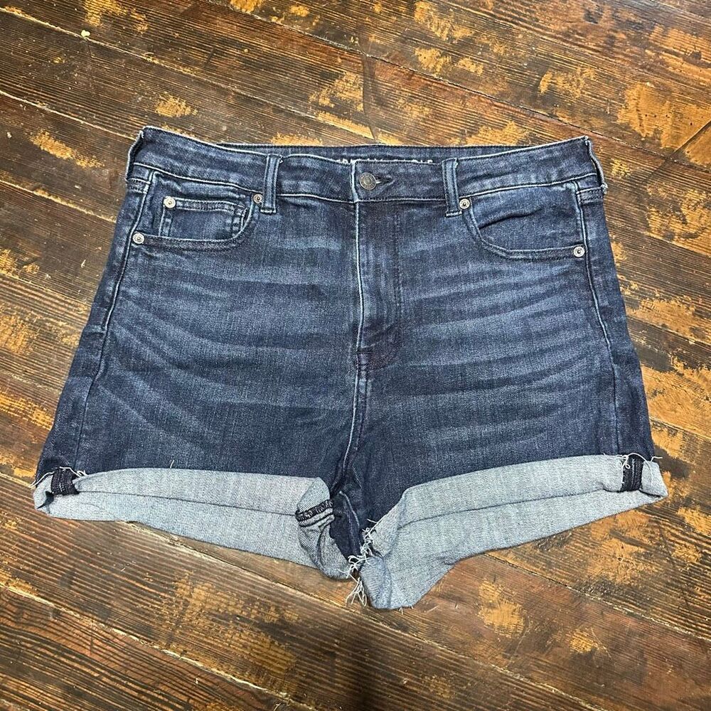 American Eagle distressed 16 super hi-rise shortie minimalist shorts